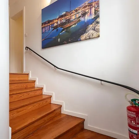 Joivy Inviting In Apartment *