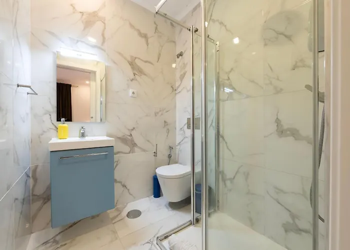 Joivy Inviting In Apartment *