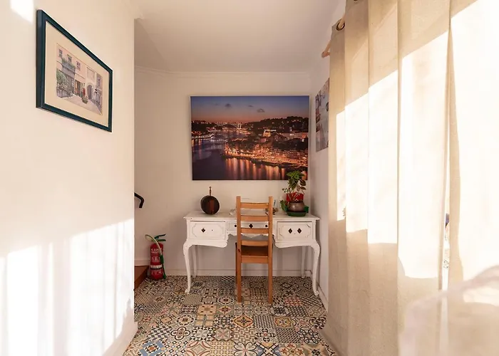 Joivy Inviting In Apartment *